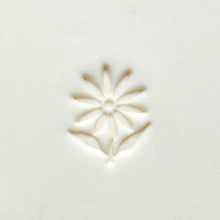 Load image into Gallery viewer, MKM SMALL STAMP - DAISY WITH LEAVES (SCS-198)