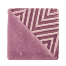 Load image into Gallery viewer, 10 KG CONE 6 SPRING LILAC WINE GLOSS GLAZE (DRY)