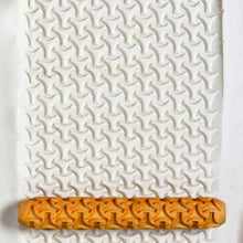 Load image into Gallery viewer, MKM HR-037 Clay Hand Roller