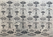 Load image into Gallery viewer, ELAN TRANSFERS UNDERGLAZE DECAL  - UFO
