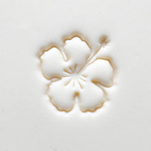 Load image into Gallery viewer, MKM MEDIUM STAMP - HIBISCUS (SCM-305)
