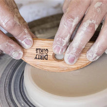 Load image into Gallery viewer, DIRTY GIRLS &quot;V&quot; RUMP SHAPER FOR CLAY (#4)
